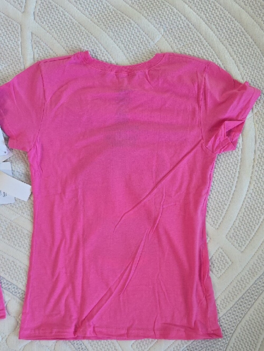 Hello Kitty Pink New York Glitter Graphic Tee For Girls, NWT, Sizes XS, M, or L. - Picture 8 of 13
